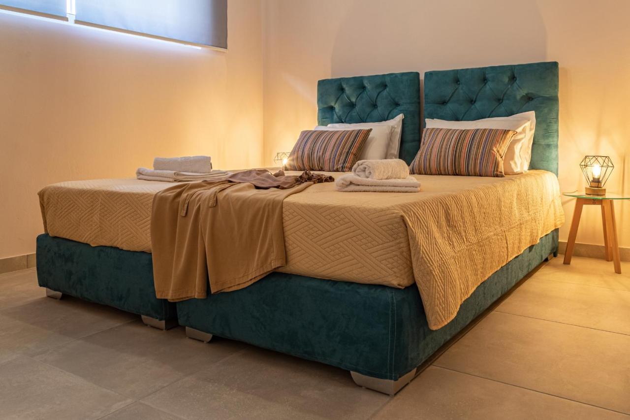 טולון Iliana Apartments מראה חיצוני תמונה