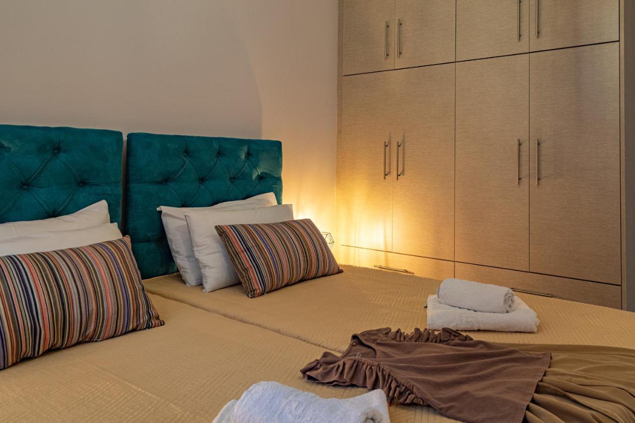 טולון Iliana Apartments מראה חיצוני תמונה