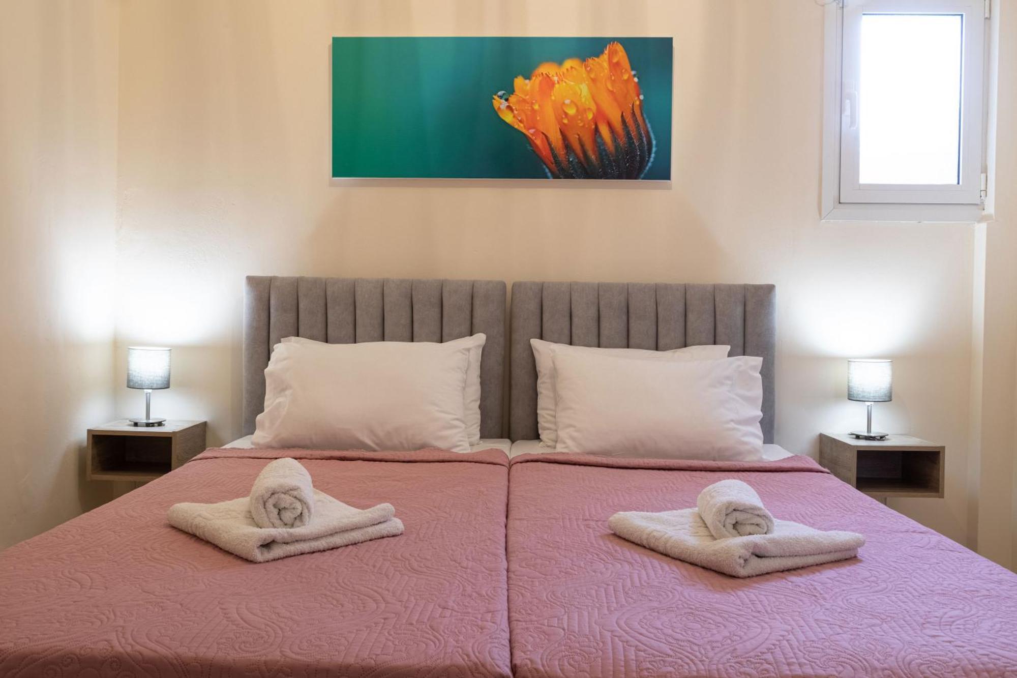 טולון Iliana Apartments מראה חיצוני תמונה
