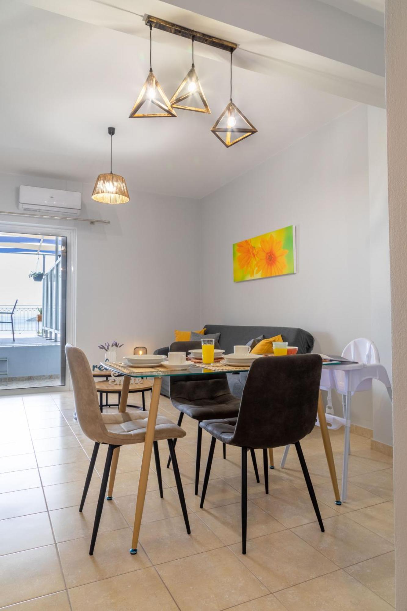 טולון Iliana Apartments מראה חיצוני תמונה