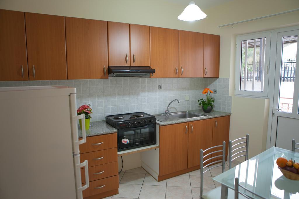 טולון Iliana Apartments מראה חיצוני תמונה